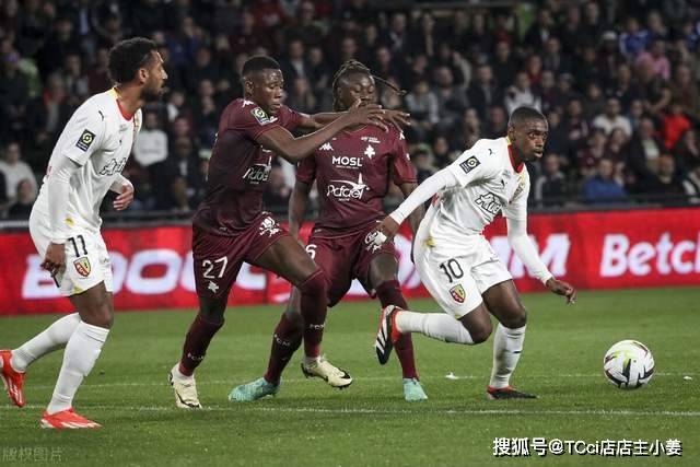世界杯-阿亚里世界波双响伊萨克1射2传 瑞典5-1突尼斯