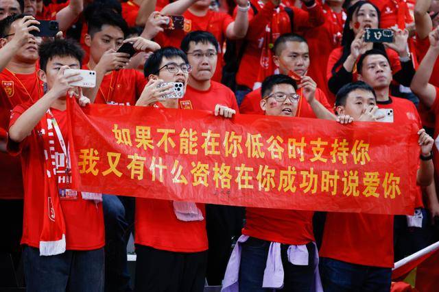 镜报：联正考虑斥资3500万英镑，求购多特蒙德后卫安东